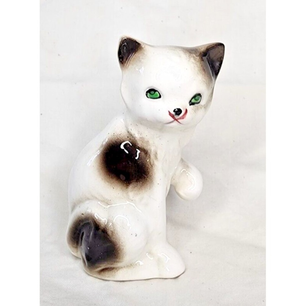 VTG Siamese Green Eyed Cat Figurine Made in Japan 3"